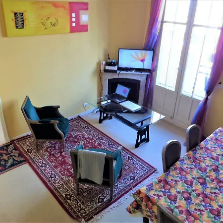 Private 18 Mq Bedroom With Pvt Terrace In Mc Homestay *